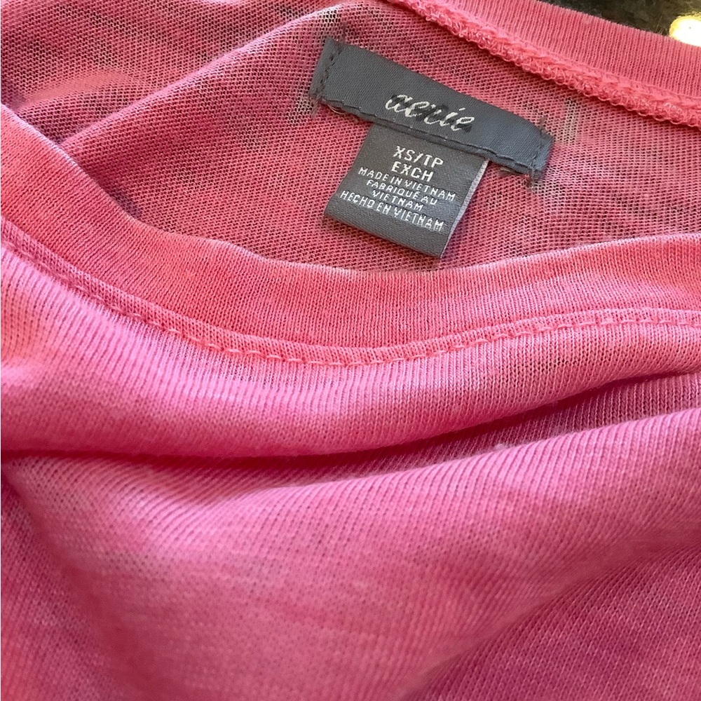 Lightweight Tee - Picture 4 of 6